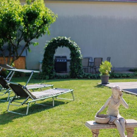 Orchidea Apartman Mosonmagyaróvár Exterior foto